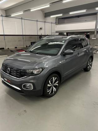 VOLKSWAGEN T-CROSS 1.4 250 TSI TOTAL FLEX HIGHLINE AUTOMÁTICO VOLKSWAGEN T-CROSS 1.4 250 TSI TOTAL FLEX HIGHLINE AUTOMÁTICO